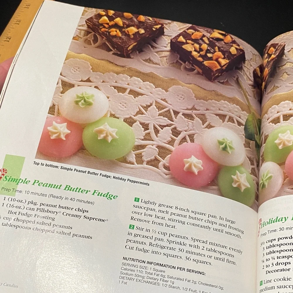 Pillsbury Holiday and Party Cookbook Set